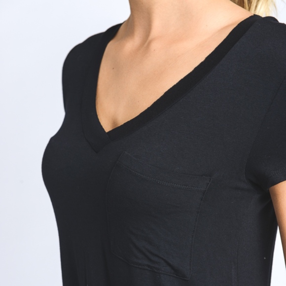 OVERSIZED V-NECK WITH POCKET - Picture 2 of 3
